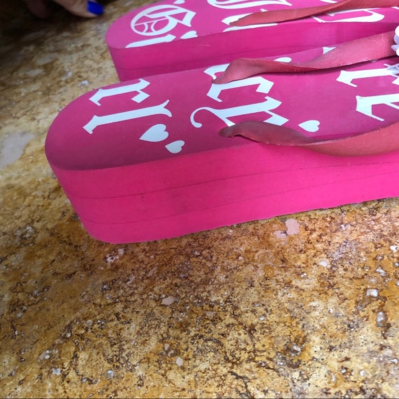 NWOT juicy couture sandals - Picture 3 of 4
